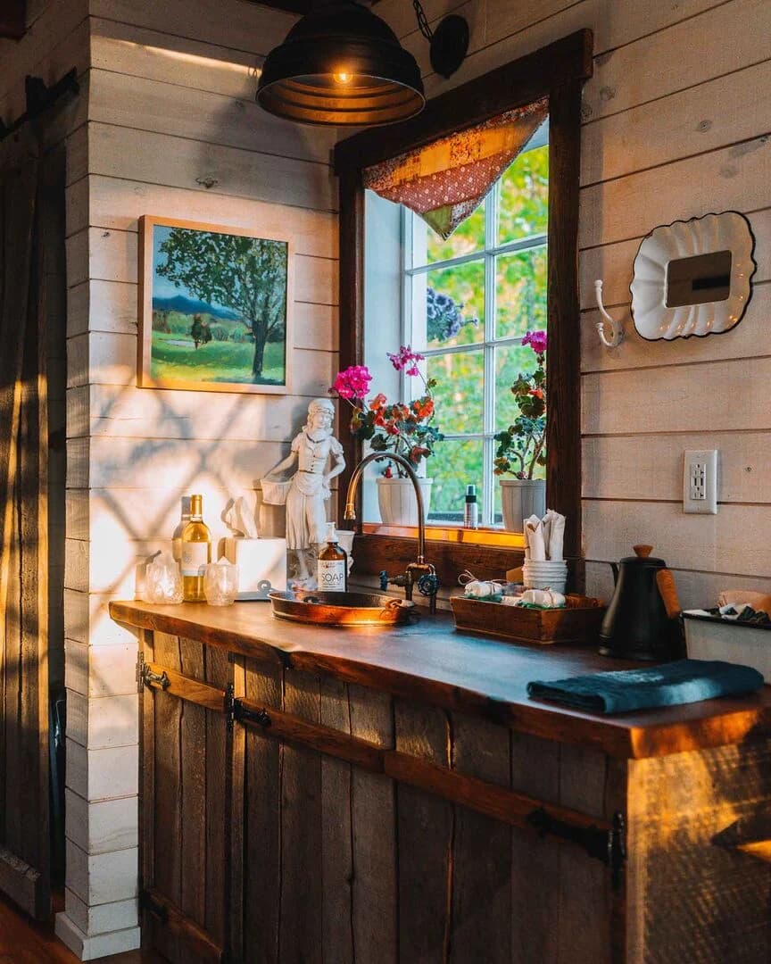 Red Bud Treehouse by Treetop Hideaways - Photo 5