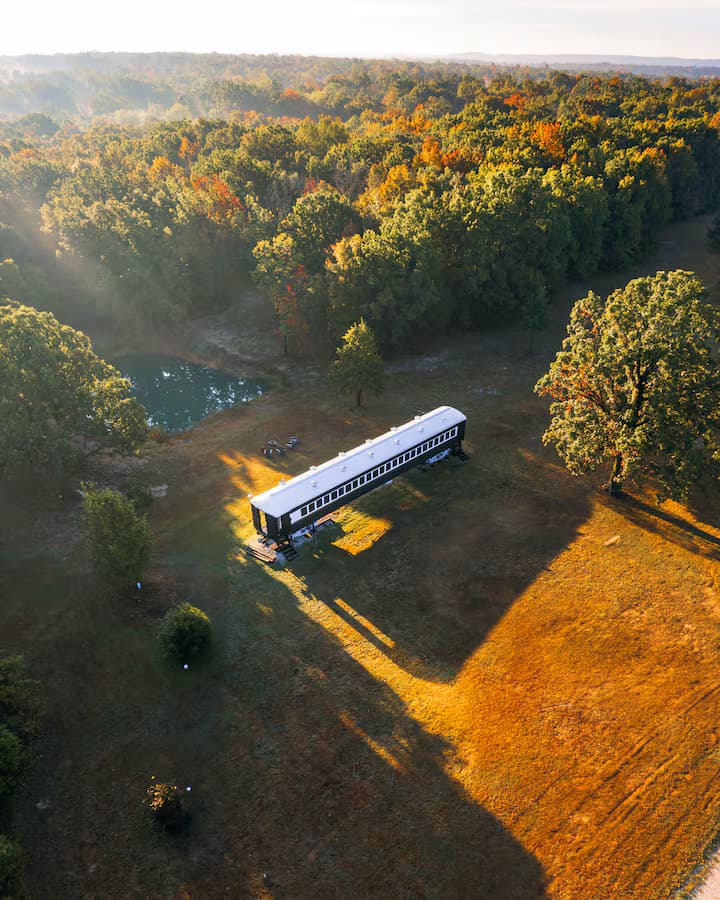 The Rock Island Train Car - Photo 3